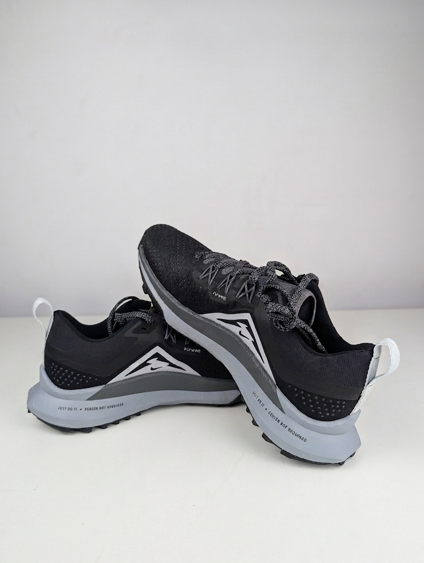 NIKE PEGASUS TRAIL 4
